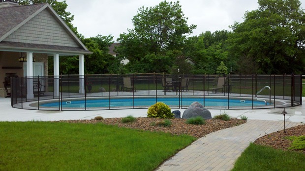 removable pool fence ideas