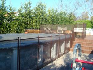 Removable Safety Fence (401)   